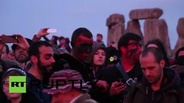 Summer Solstice 2015 At Stonhenge In Britain смотреть онлайн