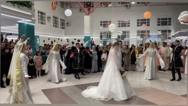 Ритмы Кавказа Волгоград 6.05.2023 Встреча жениха и невесты смотреть онлайн