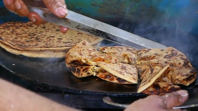 Indian Street Food - SUGAR TOAST & FRIED EGGS India смотреть онлайн