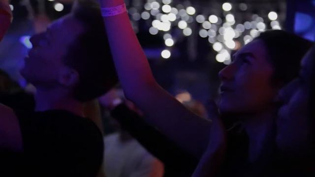 Миллионер из трущоб/Холостяк Максим/Варенье