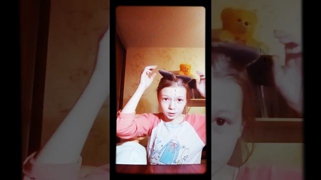 Я снимаю как делаю макияж кукле. смотреть онлайн