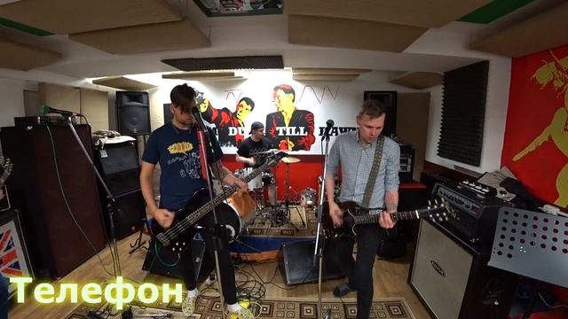 Zoom H1n (проверка панк-роком)