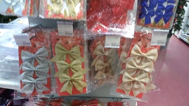 новогодние товары в супермаркете Порядок #новыйгод #елка #новогодниеукрашения смотреть онлайн