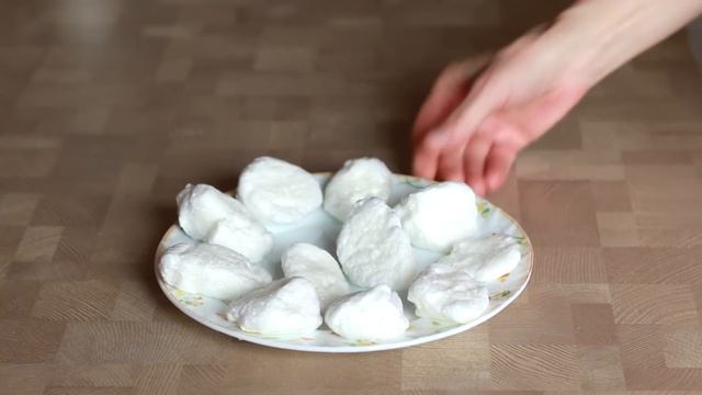 Десерт Плавающий Остров ? СНЕЖКИ из Меренги с Шоколадным Соусом Floating Island ✧ Ирина Кукинг смотреть онлайн