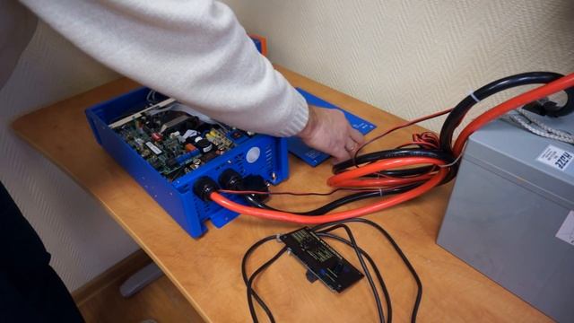 Victron Digital Multi Control. Внешняя панель управления для инверторов Victron смотреть онлайн