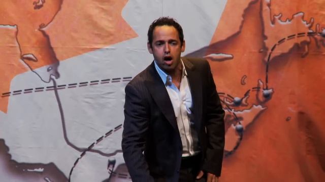 NEWFIE DIRECTIONS by Shaun Majumder смотреть онлайн