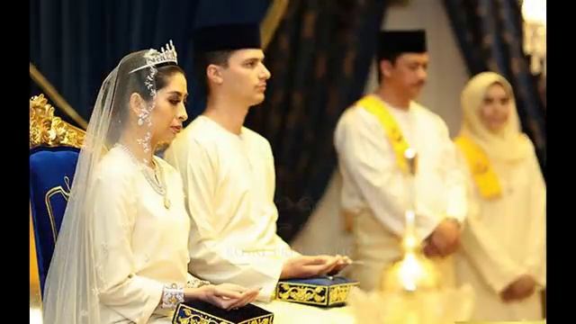 Принцесса Малайзии Амина вышла замуж за голландского футболиста смотреть онлайн