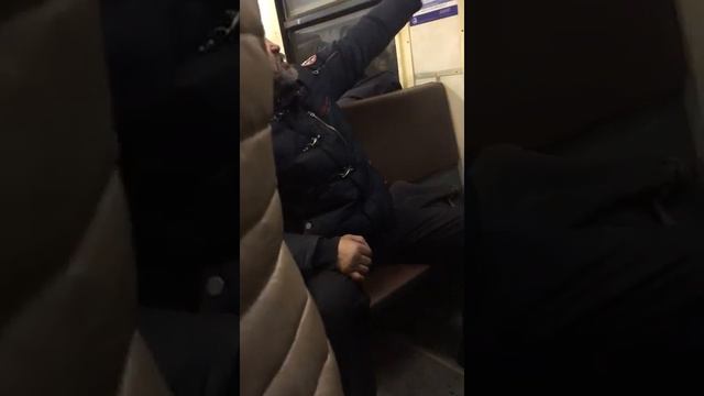 Танцор в электричке смотреть онлайн