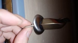 Установка  сувальдного замка Гардиан 3011 с ручкой и замена личинки у верхнего замка