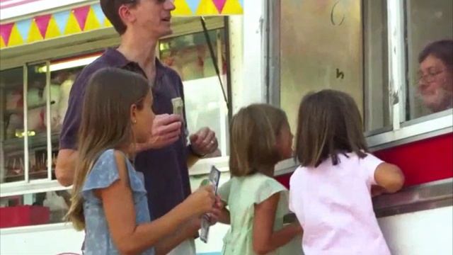 Amusement and Recreation Attendant Career Video смотреть онлайн