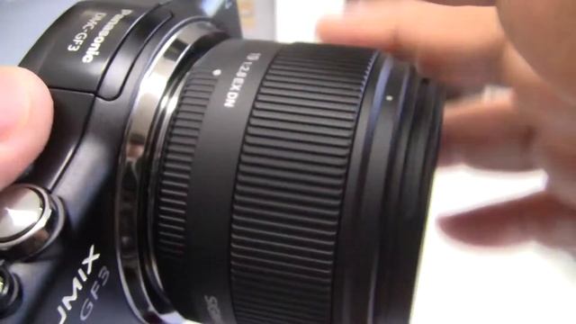 Panasonic DMC-GF3 + SIGMA 19mmF2.8 EX DN смотреть онлайн