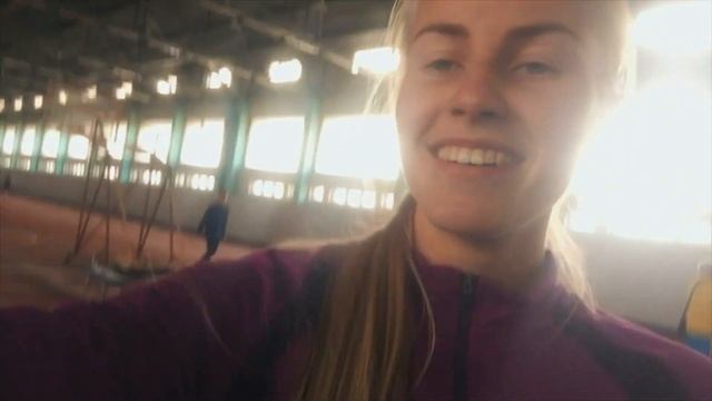 VLOG #3?? ТРЕНЕР ДОВЁЛ ДО СЛЁЗ. УЕХАЛИ В ЛЕС? смотреть онлайн