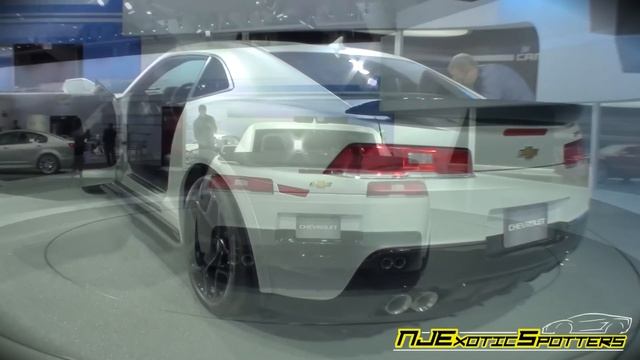 2014 Chevrolet Camaro Z/28 (2013 NY Auto Show) смотреть онлайн