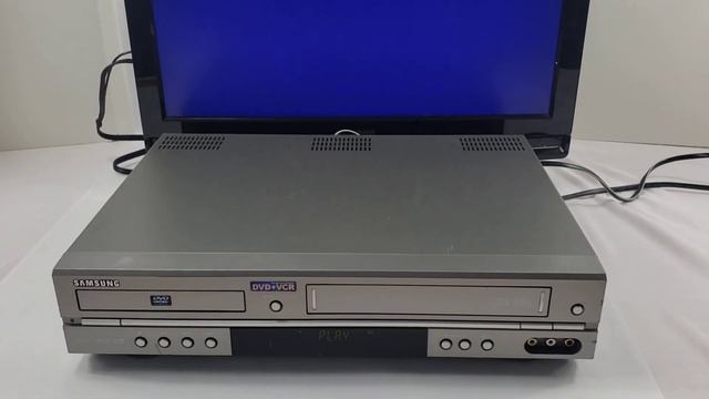 Samsung DVD/VHS DVD-V2000 Dual Player VCR Combo 4 Head Stereo No Remote смотреть онлайн