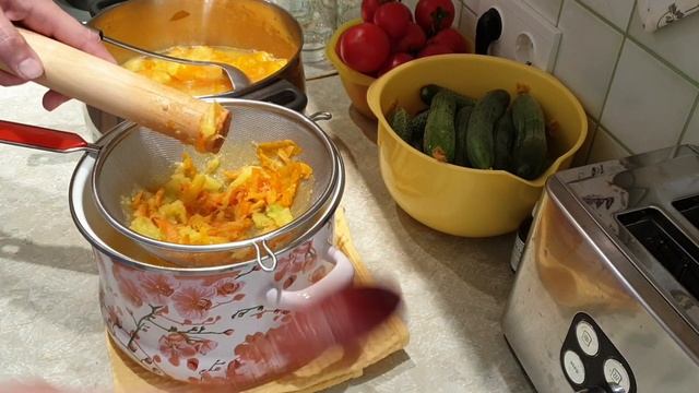 ???Томатный сок из жёлтых томатов. смотреть онлайн