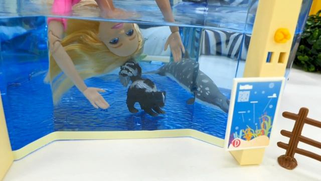 Видео про куклу Барби! Какие Животные в Зоопарке встретятся Барби? Игры для девочек смотреть онлайн