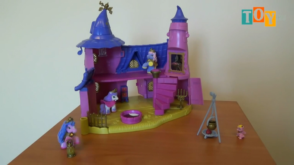 Игрушка Филли Ведьмочки (Filly Witchy) Заколдованный замок Филли Ведьмы (мал) смотреть онлайн