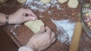 Караимские пирожки по феодосийскому рецепту. Видео мастер-класс под караимскую музыку.