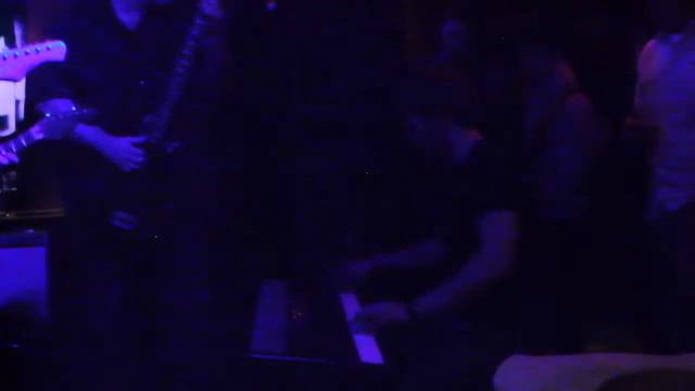 Tom Vieth - Let me be your dog смотреть онлайн