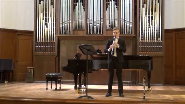 I. Stravinsky - Three pieces for clarinet solo | И. Стравинский - Три пьесы для кларнета соло смотреть онлайн