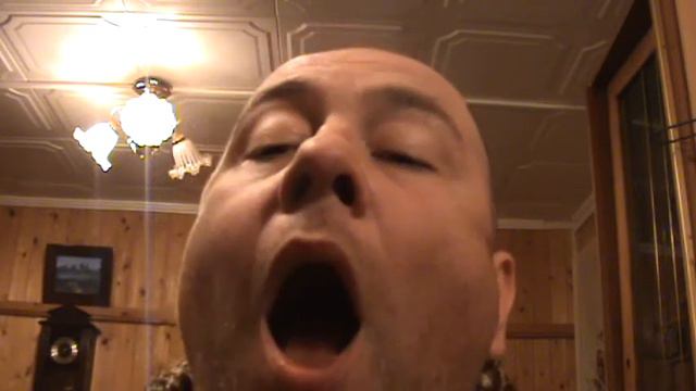 Выжимание верхних нот из ученика по пол тона вверх. смотреть онлайн