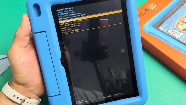 Fire HD 8 Kids Tablet: How to Factory Reset (2 Ways- Hard Reset & Soft Reset) смотреть онлайн