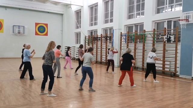 OVER THE MOON или НА СЕДЬМОМ НЕБЕ * Linedance * КЛУБ "ТАНЦЫ ДЛЯ ВСЕХ" г. Никольское смотреть онлайн