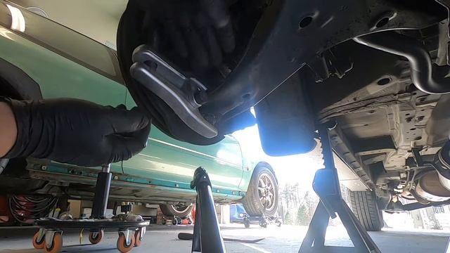 2008 Honda Element - Rebuilding the Suspension, Part 1 смотреть онлайн