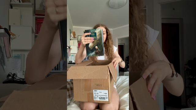 Распаковка книг с читай-города на 6000р смотреть онлайн