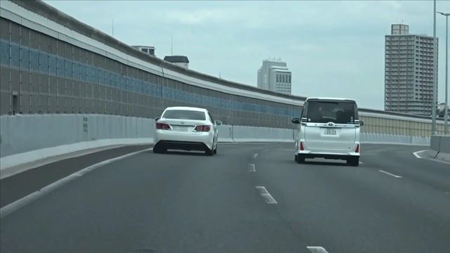 【高速隊覆面パト取締】NBOXを猛追する白アス覆面パト…? смотреть онлайн