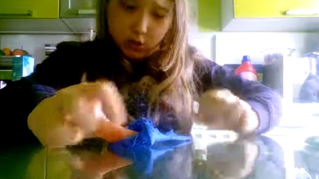 делаю попрыгунчика из плостилина смотреть онлайн