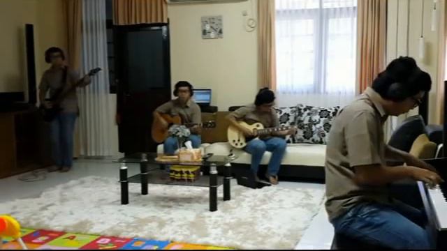 The Clones Band смотреть онлайн