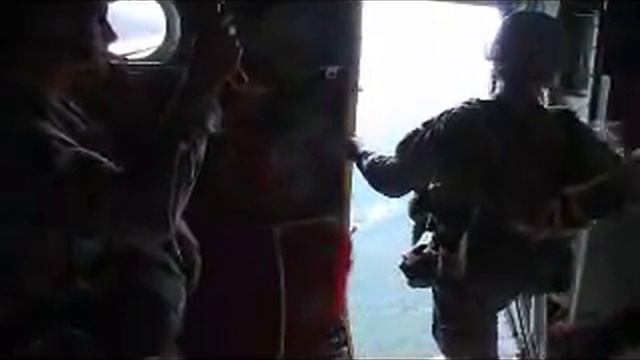 18TH AIRBORNE CORPS AIRDROP AUG 04 2010 смотреть онлайн