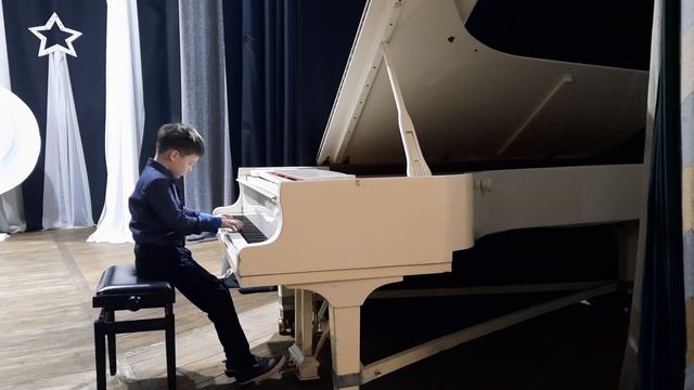 Шуман - Смелый наездник. Исполняет Даниил Яковенко смотреть онлайн