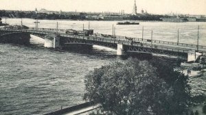 ДВОРЦОВЫЙ МОСТ. Краткий исторический обзор