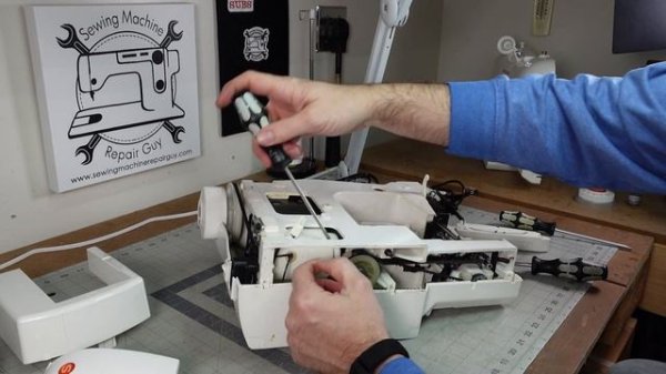 Singer Inspiration Timing Adjustment Plus **BONUS** Fabric Picking Fix!