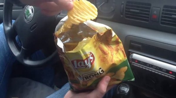 Обзор чипсов Lays Охотничьи Колбаски Strong чипсы к пиву