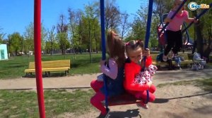 Влог Прогулка с колясками в Парке и на Детской Площадке Видео для детей