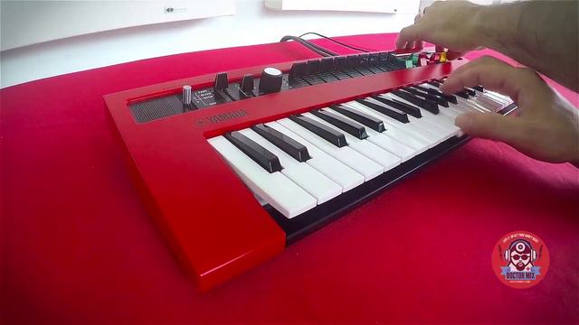 Yamaha Reface YC In Action смотреть онлайн