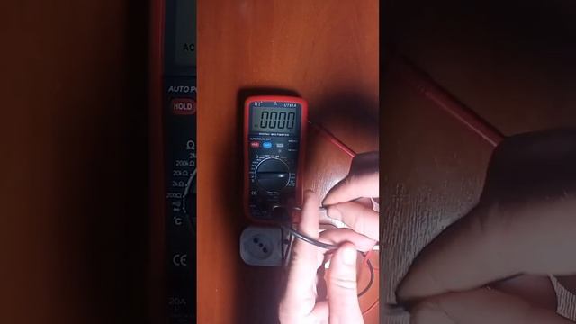 Как с помощью мультиметра определить фазу и ноль в сети