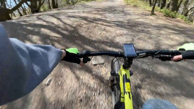 BBSHD - climbing up a mountain using only the throttle. смотреть онлайн