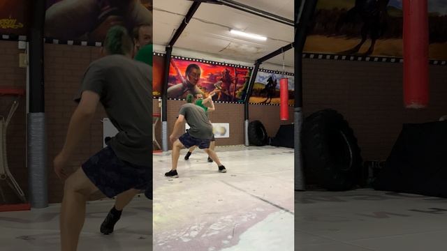 Ирокез против палки / Mohawk vs stick смотреть онлайн