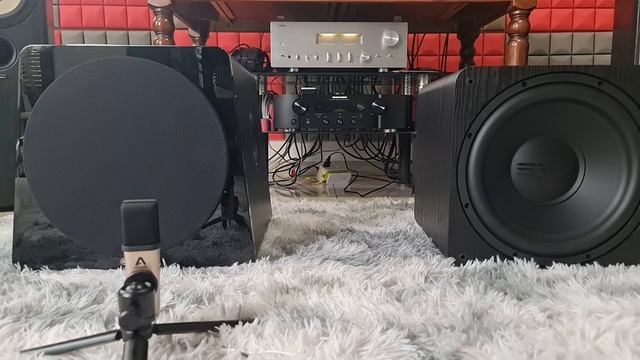 Soft Drum : SVS SB-1000 PRO vs Yamaha NS-SW500 (switch at 1 minute)(Both LFE mode)(Read description смотреть онлайн