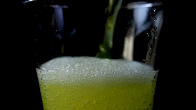 Product Commercial at Home | Daniel Schiffer Inspired B-Roll Canon 750d смотреть онлайн