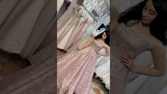 Шикарное платье на выпускной смотреть онлайн