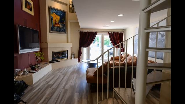 Encino/Laminate Installation  & Refinishing Solid Oak Stairs To Match