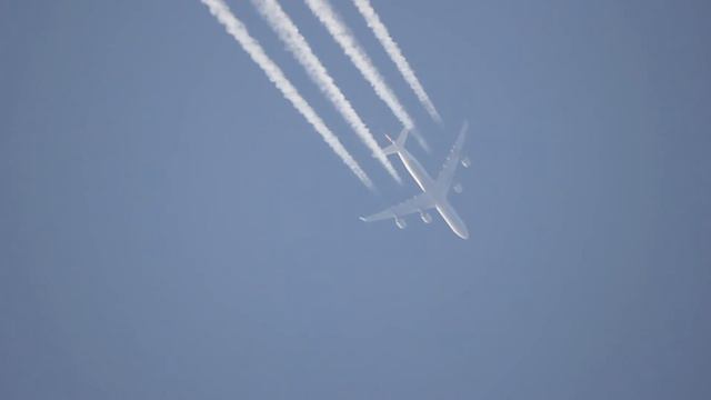 Airtraffic above Slovakia through telescope part 2 смотреть онлайн