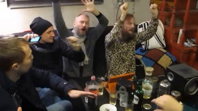 Александр Лушин КАК ХОРОШО ПОМЫТЬСЯ В ДУШЕ смотреть онлайн