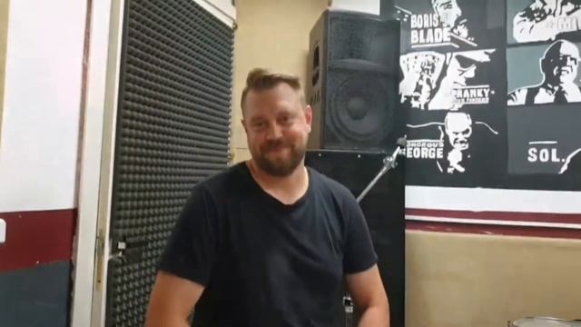 Анагора Хромис "Сделай музыку громче" смотреть онлайн