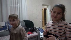 Алина отравилась . Девчонки вернулись с ДР . 28.12.22.